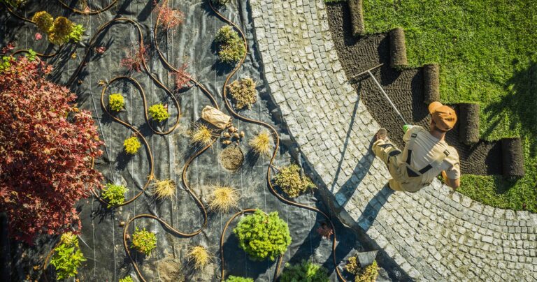 Landscaper-Working-on-a-Yard